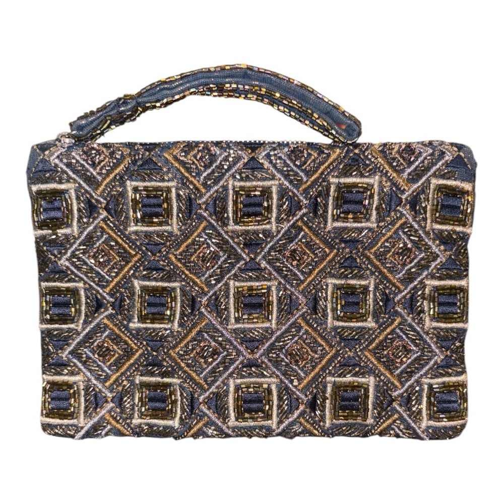 Chicos fully beaded evening bag wristlet with blue interior, slip pocket. WLT 4